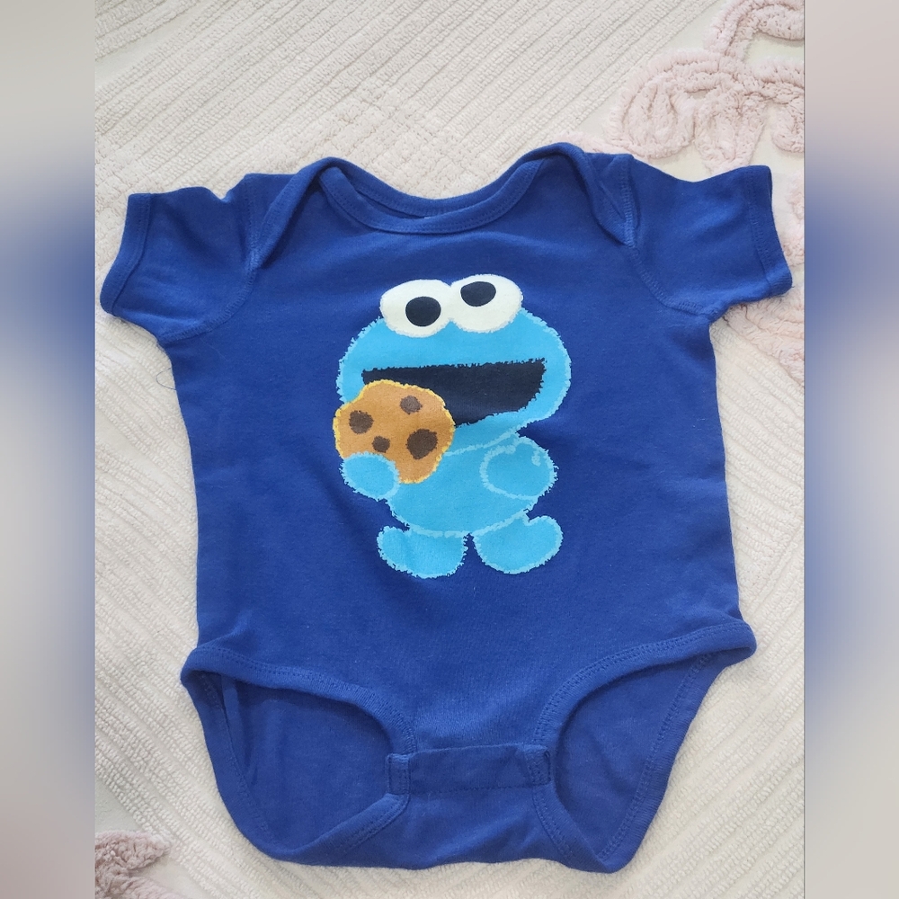 Cookie Monster onesie, 18M; NWOT